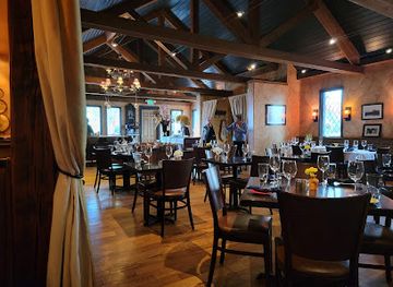 west-virginia/greenbrier-river-trail/bar/the-livery-tavern