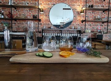 australia/snowy-mountains/bar/thredbo-gin-lab