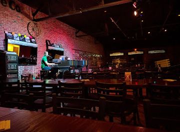 north-carolina/blue-ridge-mountains/bar/off-the-wagon-dueling-piano-bar-asheville