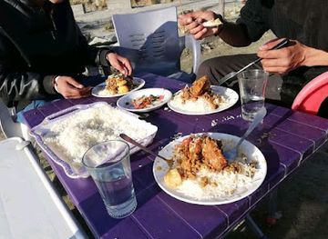 pakistan/baltistan/bar/cafe-de-shabarat