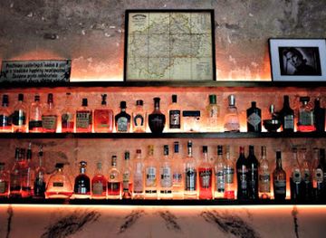 czechia/prague/bar/public-interest