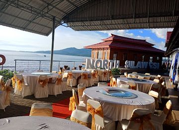 indonesia/north-sulawesi/bar/pirates-cafe