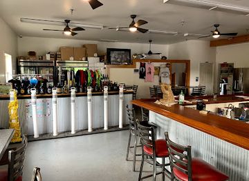 vermont/montpelier/bar/bear-naked-growler