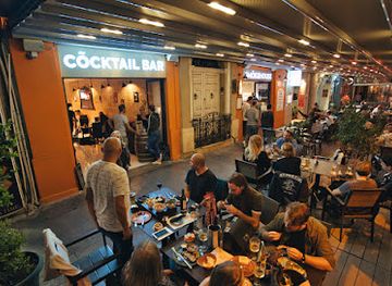 malta/gzira/bar/cocktail-bar