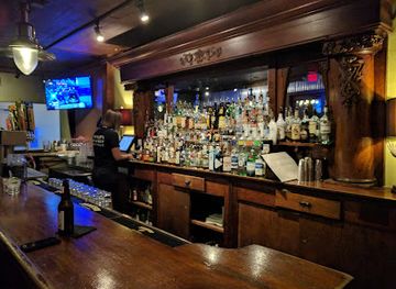 texas/central-texas/bar/cedar-door-patio-bar-grill