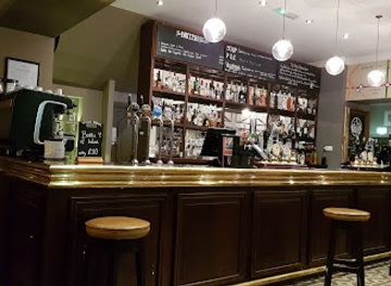 united-kingdom/isle-of-man/bar/british-hotel