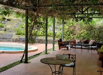 panama/el-valle-de-anton/bar/casa-de-lourdes