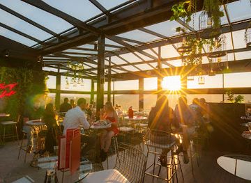 australia/canberra/parliamentary-triangle/bar/the-howling-moon