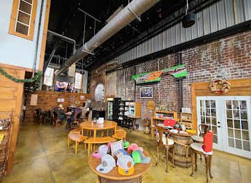 north-carolina/roanoke-region/bar/copper-barrel-distillery-speakeasy