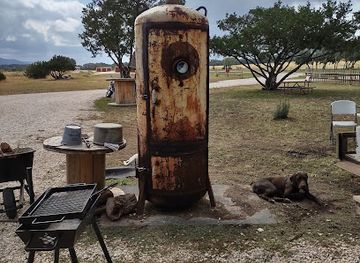 texas/lost-maples-state-natural-area/bar/the-hog-pen
