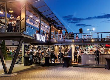 romania/brasov/stupini/bar/vuya-aviator-pub