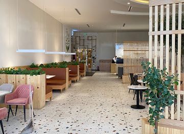 saudi-arabia/sakakah/bar/hollow-restaurant-and-coffee