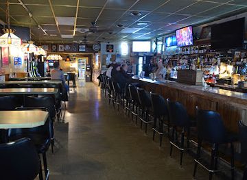 illinois/quad-cities/bar/sam-s-take-time-tap