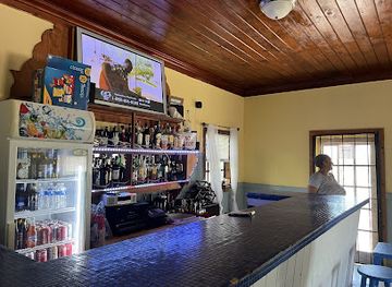 the-bahamas/rum-cay/bar/turtle-pond-bar-and-grill