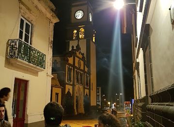 portugal/azores/bar/raiz-bar