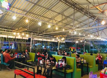 cambodia/kampong-thom/bar/the-third-place-2-bbq-soup