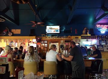 missouri/ha-ha-tonka-state-park/bar/firestation-bar-grill