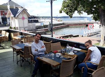 finland/turku/naantali/bar/restaurant-snickari