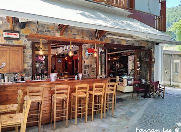 greece/euboea/bar/tsayius-pub