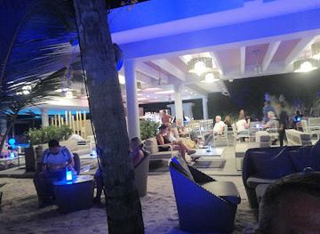 maldives/dhaalu-atoll/bar/paradise-bar