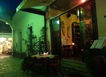 greece/kalamata/bar/vino-banco-tapas