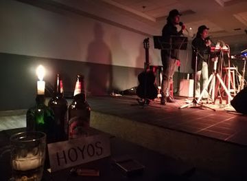 bolivia/yungas-road/bar/floyd-s-club