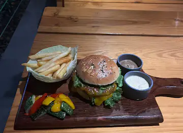 Winterfield Cafe & lounge - Cafe / Best Food and Drinks /Best Restro-Bar/Best Restaurant Manali
