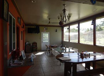 belize/crooked-tree-wildlife-sanctuary/bar/mali-jay-restaurant-resort