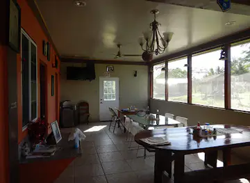 Mali & Jay Restaurant & Resort
