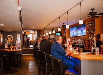 rhode-island/pawtucket/bar/roast-house-pub-restaurant