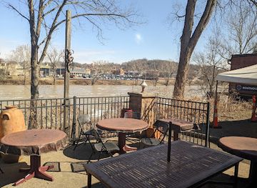 ohio/muskingum-valley/bar/muddy-misers-restaurant