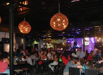 Clubbers Santa Ana