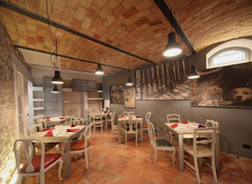 italy/langhe/bar/winebar-barolo-friends