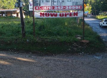 jamaica/blue-mountains/bar/lobers-inn