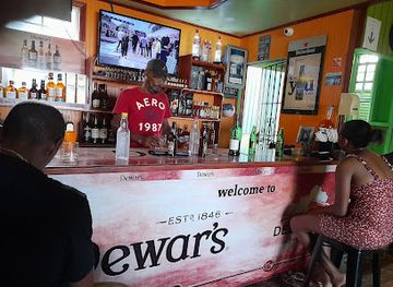 barbados/west-coast/bar/deb-s-bar