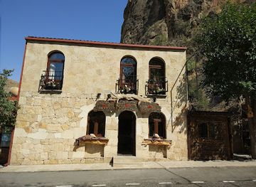 armenia/noravank-monastery/bar/arpaparnas-wine-rest-valley