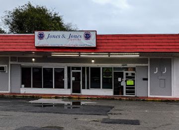 alabama/monte-sano-state-park/bar/jones-jones-sports-bar