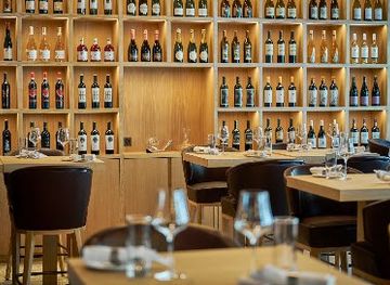 switzerland/zurich/bar/movenpick-wein-bar