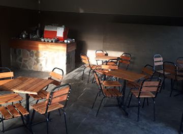 namibia/otjozondjupa/bar/le-roux-brew-cc