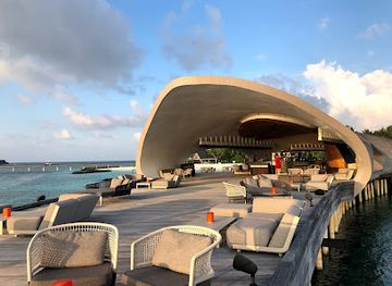 maldives/meemu-atoll/bar/the-whale-bar