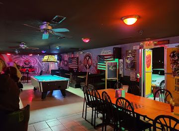mississippi/the-hills/bar/trax-bar-grill
