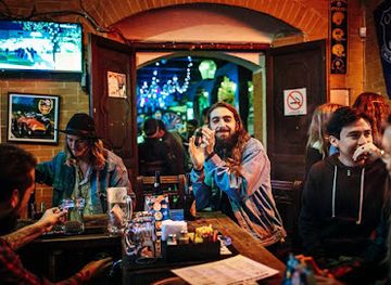 guatemala/antigua-guatemala/bar/bullseye-sports-pub