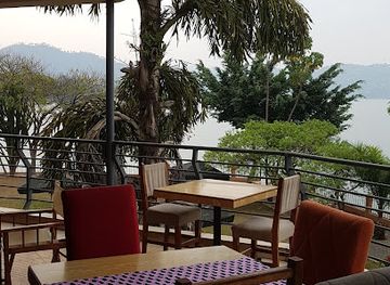 rwanda/western-province/bar/roxy-bar-and-restaurant-anciennement-white-rock