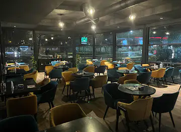 Lounge Bar Piatto