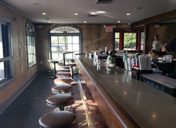 new-jersey/cape-may/bar/mayer-s-tavern