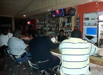CrossRoads Sports Bar & Grill