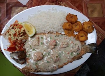 ecuador/papallacta-hot-springs/bar/resto-bar-alejandra-sazon-manabita