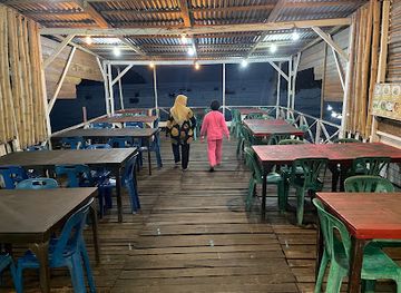 malaysia/pulau-pangkor/bar/zul-corner-no-7