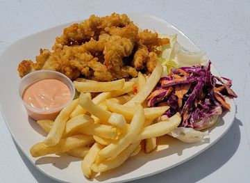 the-bahamas/cat-island/bar/blue-water-s-restaurant-bar