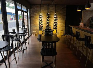 costa-rica/la-fortuna-waterfall/bar/wine-o-clock